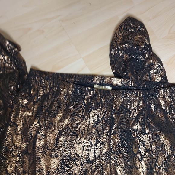Tina Knowles Black & Gold Stretch Snakeskin Pattern Leggings - Picture 2 of 9